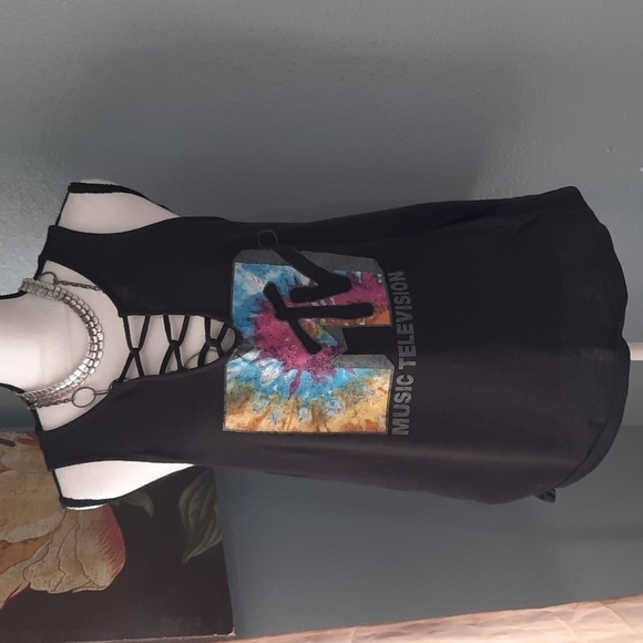 MTV Strappy Front Black Tanktop - Picture 5 of 5